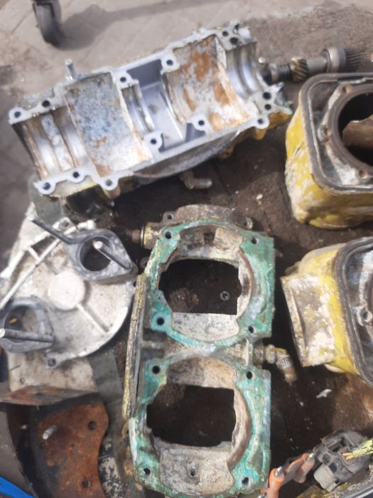 Sea Doo 717 skufer wodny silnik czesci magneto wal blok