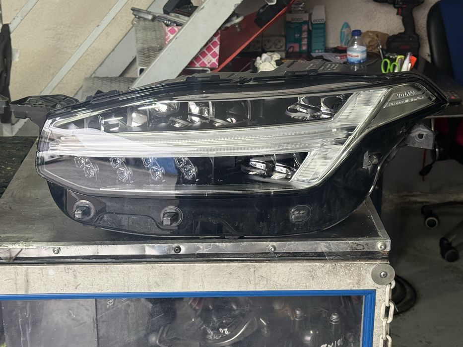 Conjunto farois Led Volvo XC90 2018