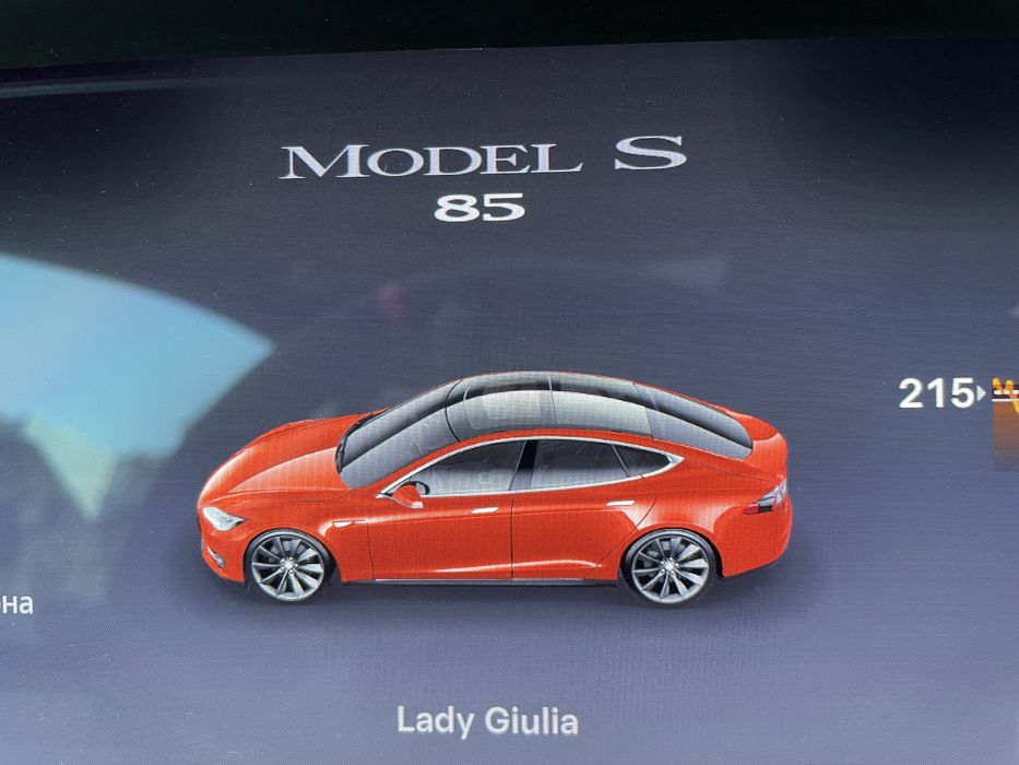 ВВБ Tesla s батарея 85 ще на машині