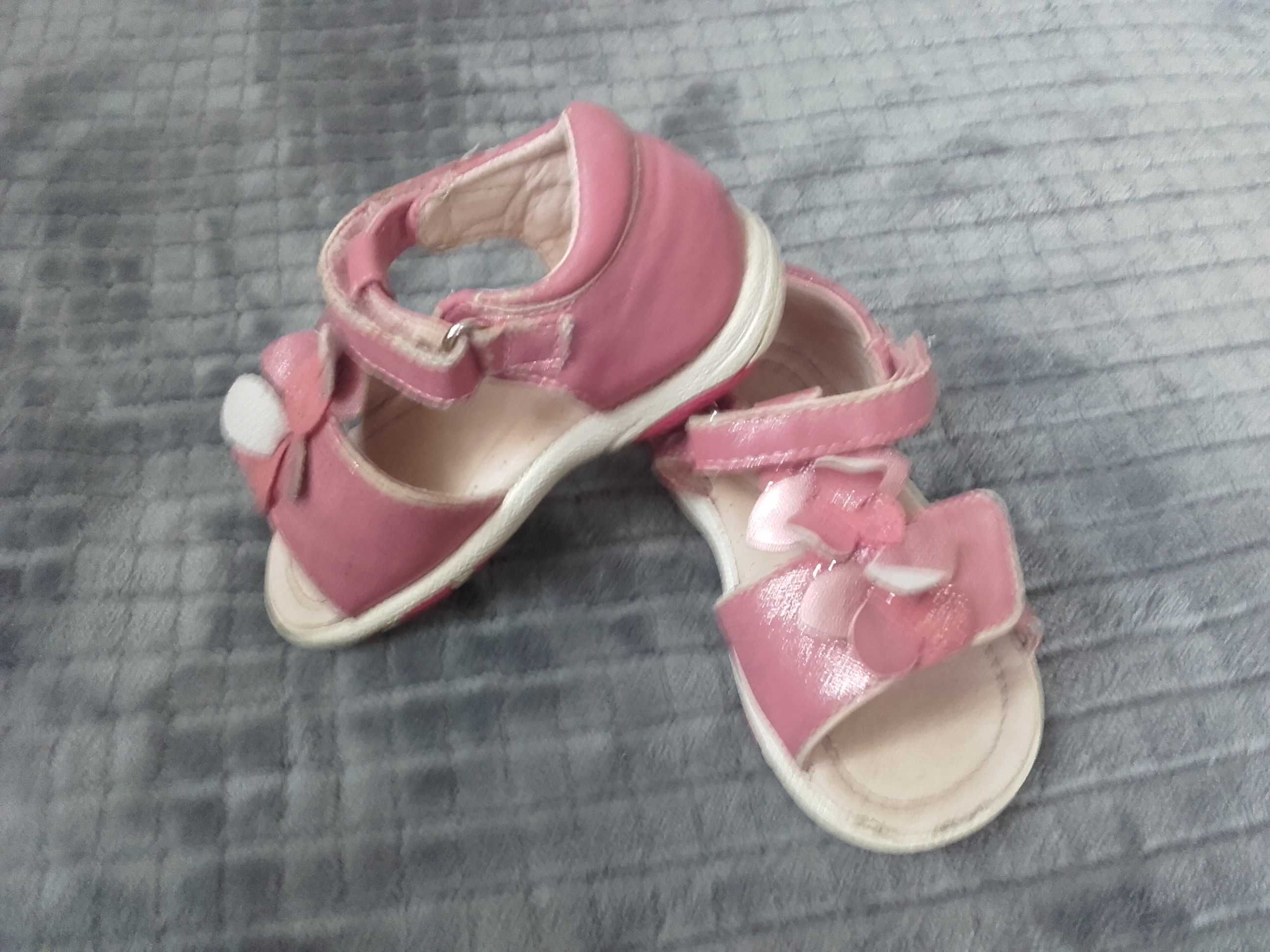 różowe brokatowe sandałki Nelli blu rozmiar 20 wkładka 13,2 cm