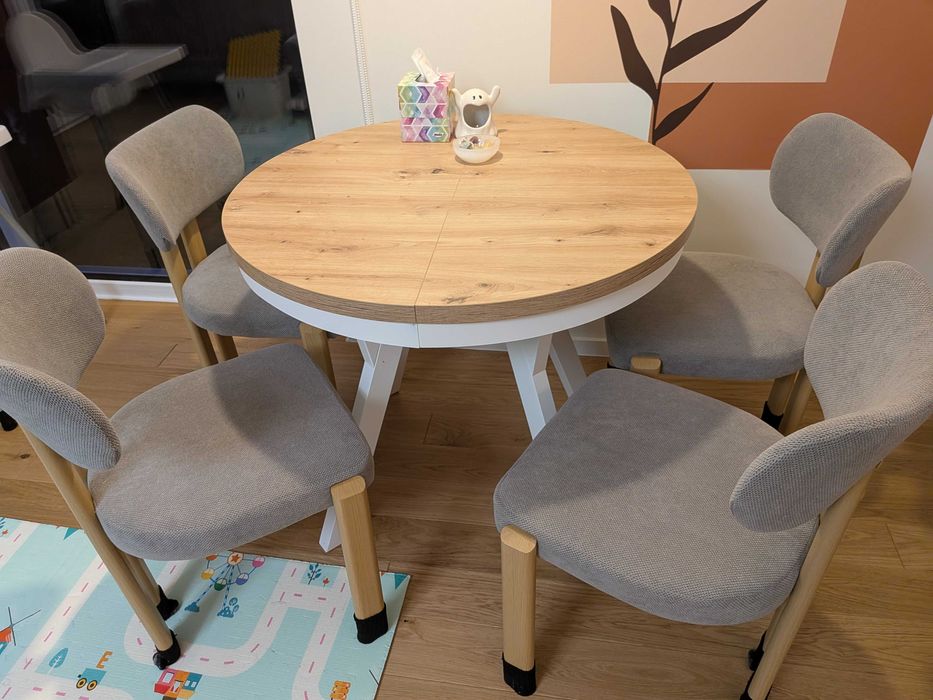 4 krzesła do jadalni/salonu