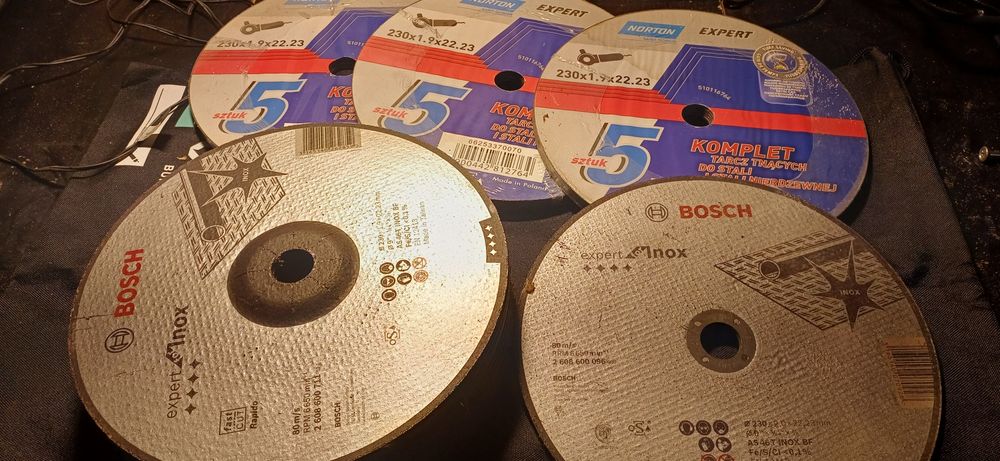 Tarcza do cięcia metalu Bosch 230mm