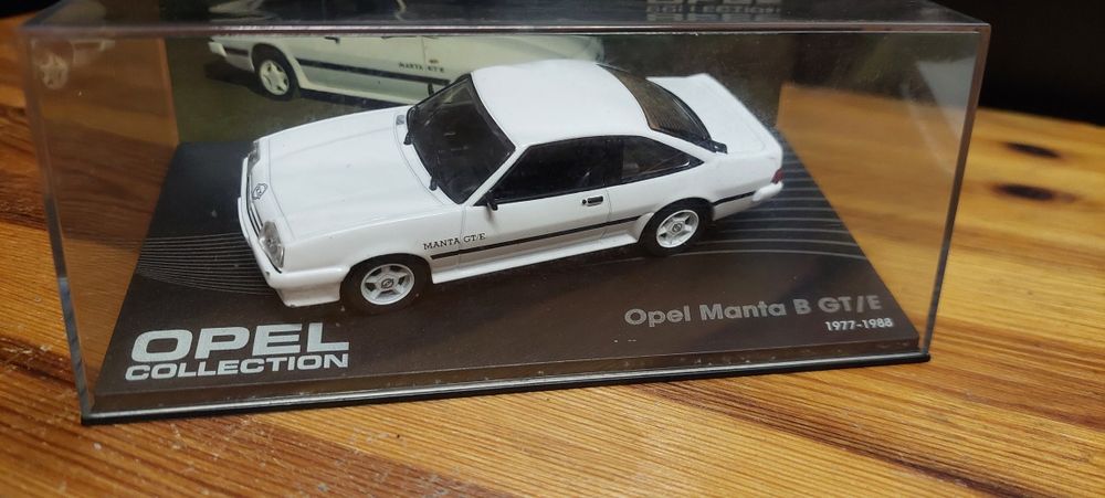 Model 1:43 Opel Manta B GT/E