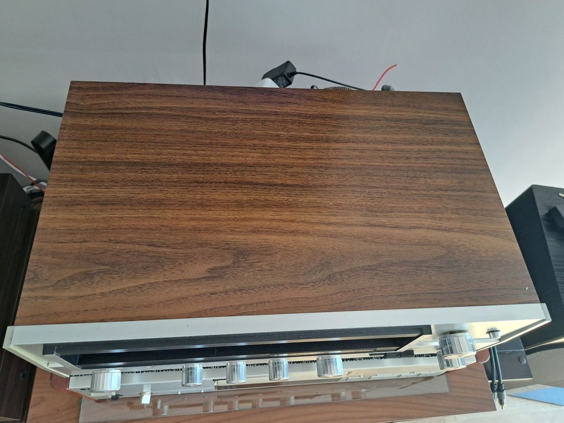 Sansui 331L amplituner
