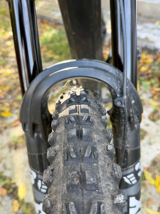 rower Dartmoor E-Thunderbird CF 2024 M