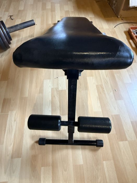 ławeczka do brzuszków