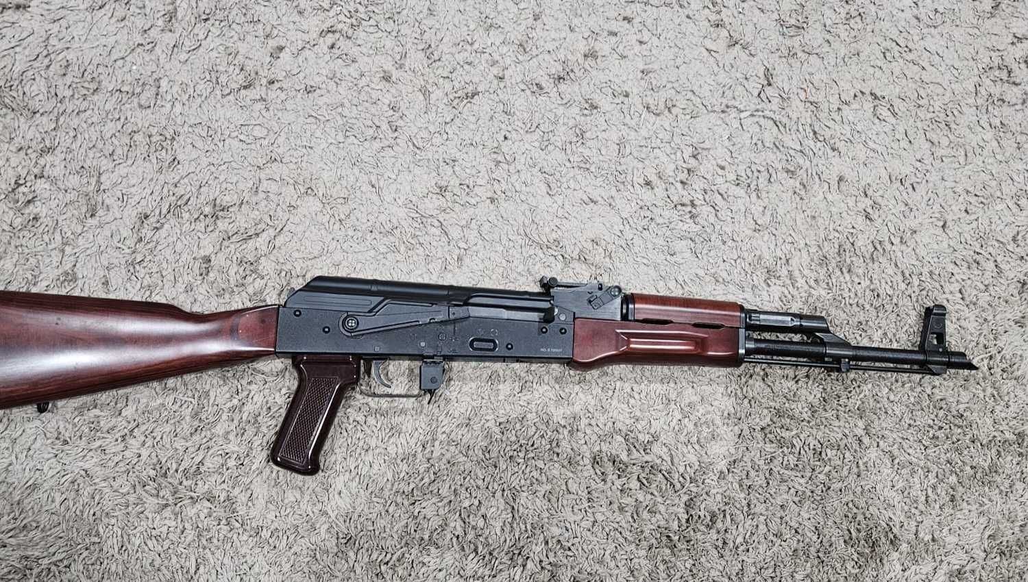 Airsoft Fusil marui akm