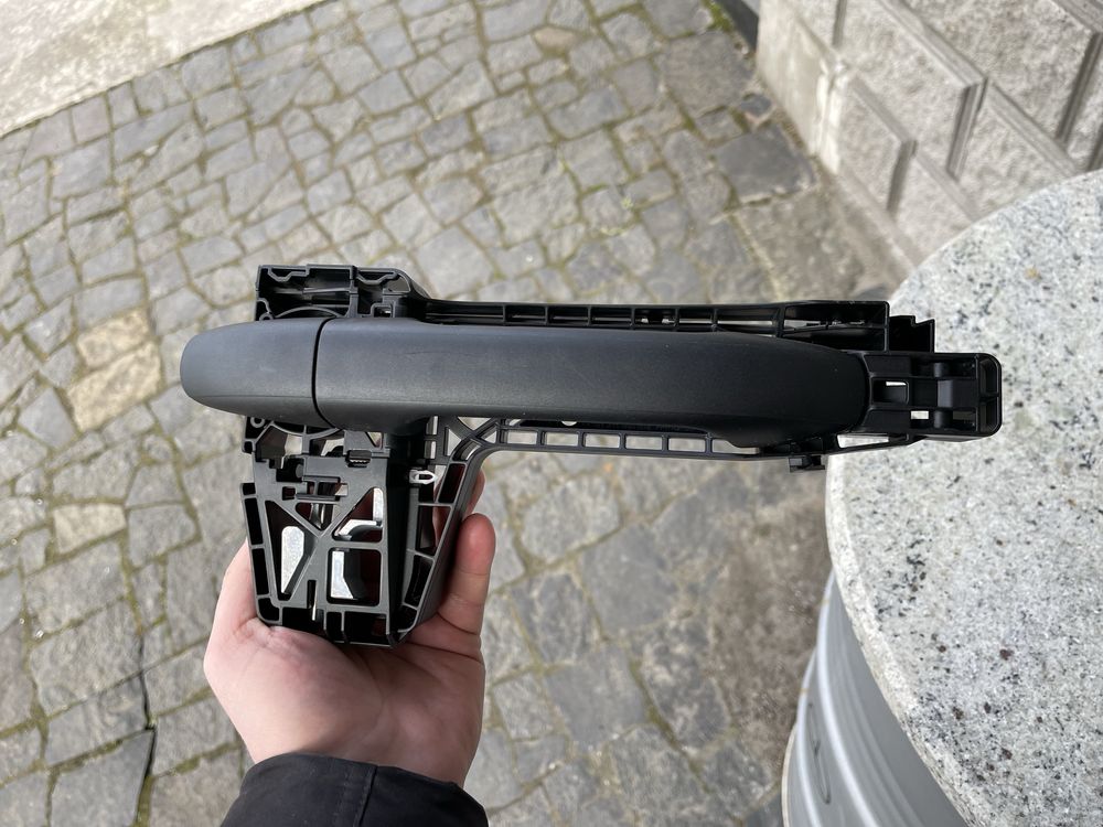 Ручка замок задніх дверей Mercedes Sprinter W907 W910