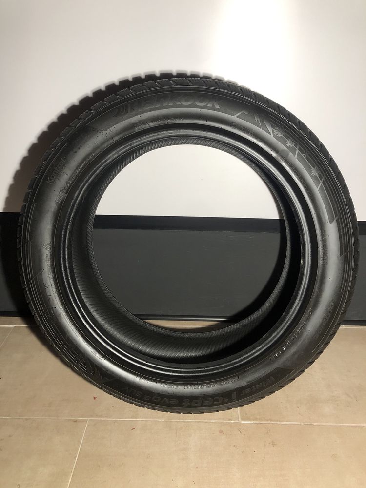 4xHankook Zima 225/55R19 99H Komplet