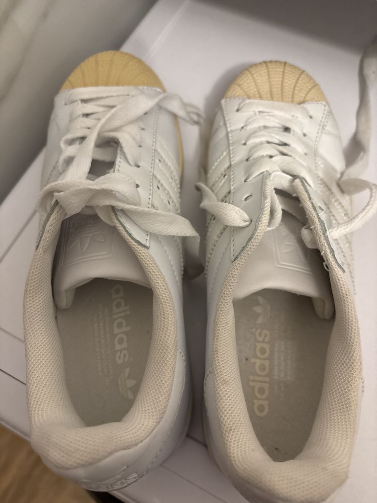 Buty sportowe adidas