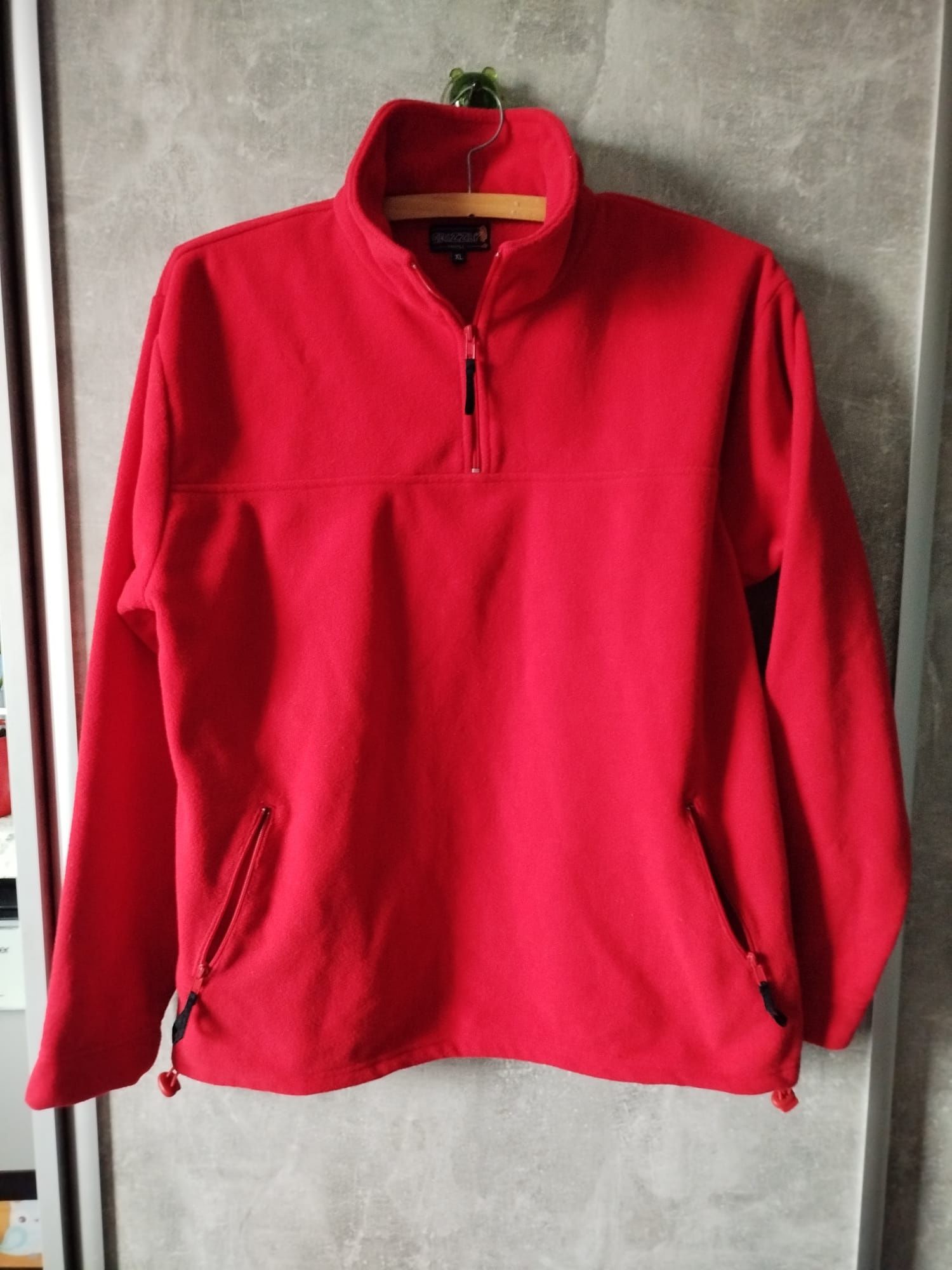 Bluza polar rozm XL koloru czerwonego unisex