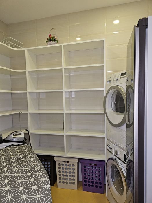 ПРЕСТИЖ ХОЛЛ. ЦЕНТР 4 ком.  210 м.