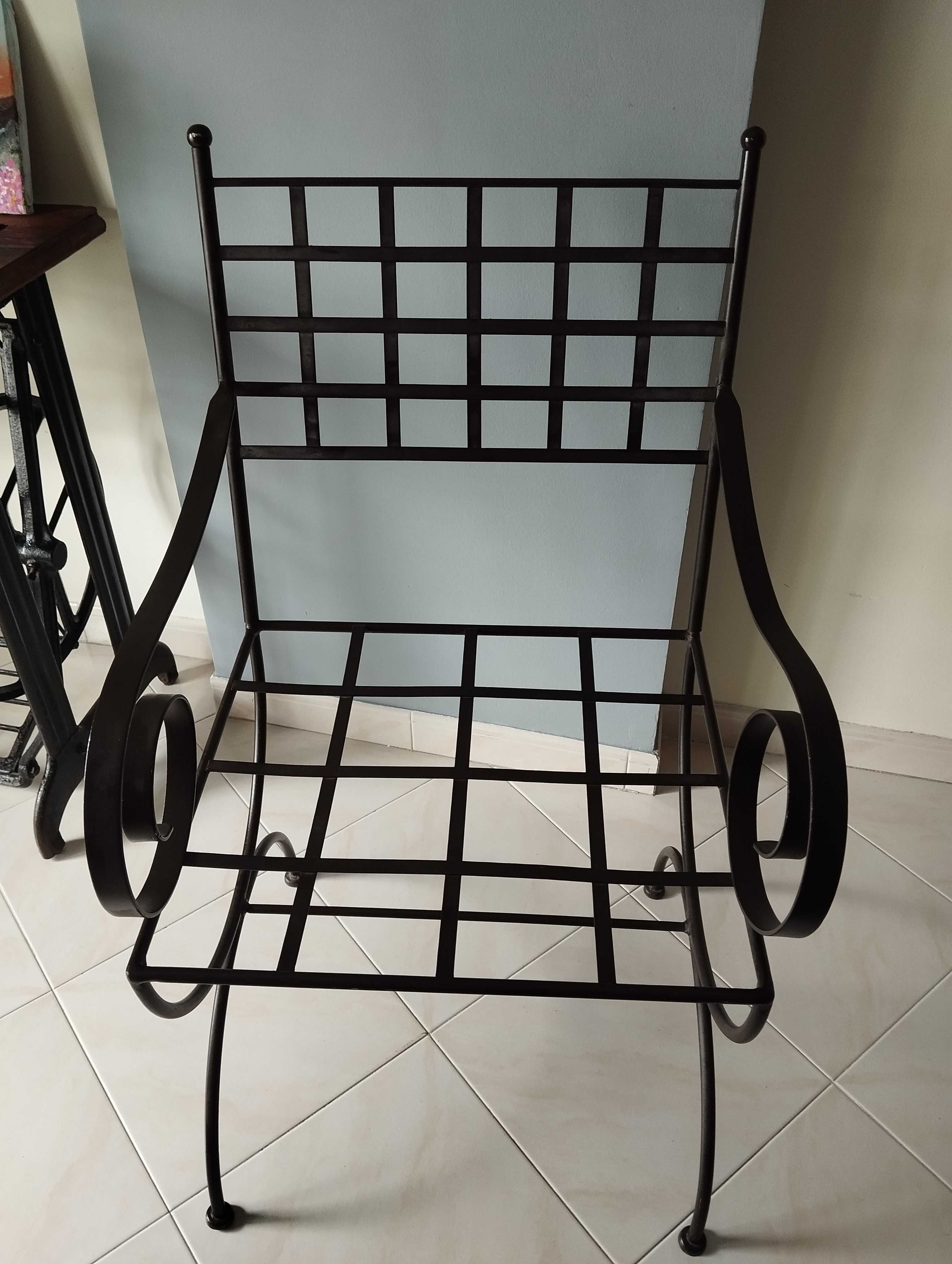 Cadeirão ferro forjado