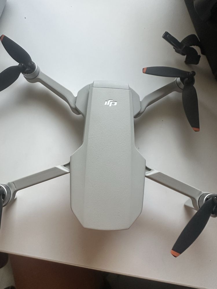 Sprzedam  dji mini 2 se z akcesoriami