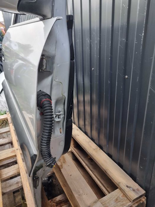 Opel Zafira A Drzwi Prawe Przód Kolor Z157