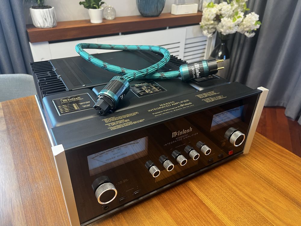 Wzmacniacz McIntosh 8900 - Stan idealny!