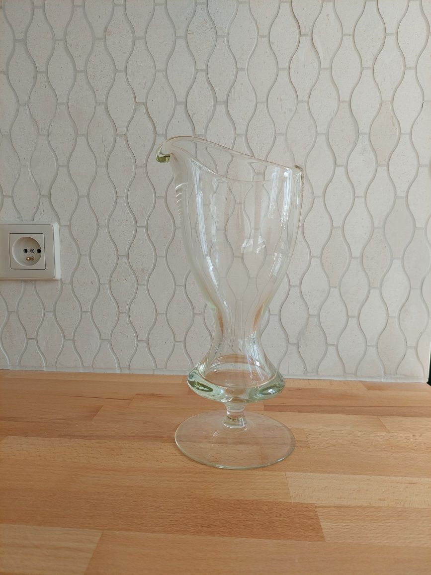 Szklany wazon przeźroczysty jak dzban wysokość 26cm