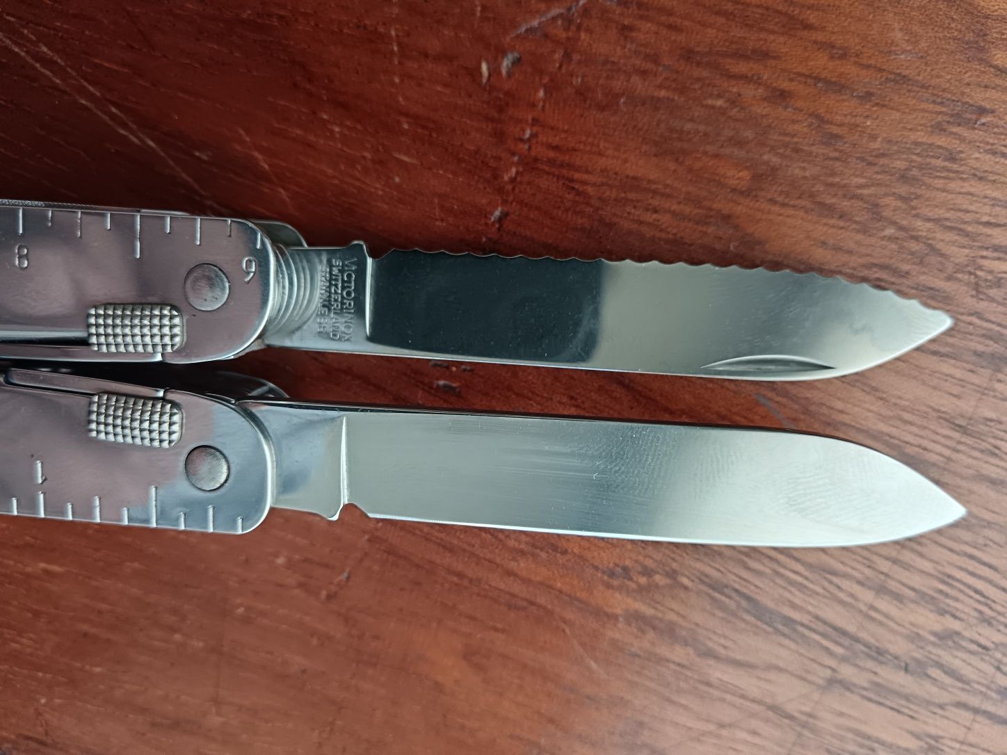 Ferramenta Victorinox Swiss Tool.
Tamanho grande.
Em estado