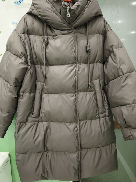 Продам жіночий пуховик в кольорі шоколад