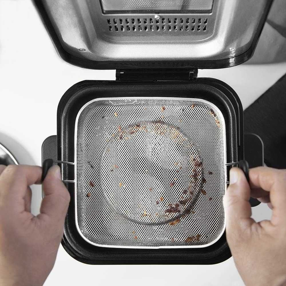 Frytkownica elektryczna Cecotec CleanFry . Poj1,5 litra, moc 900 W