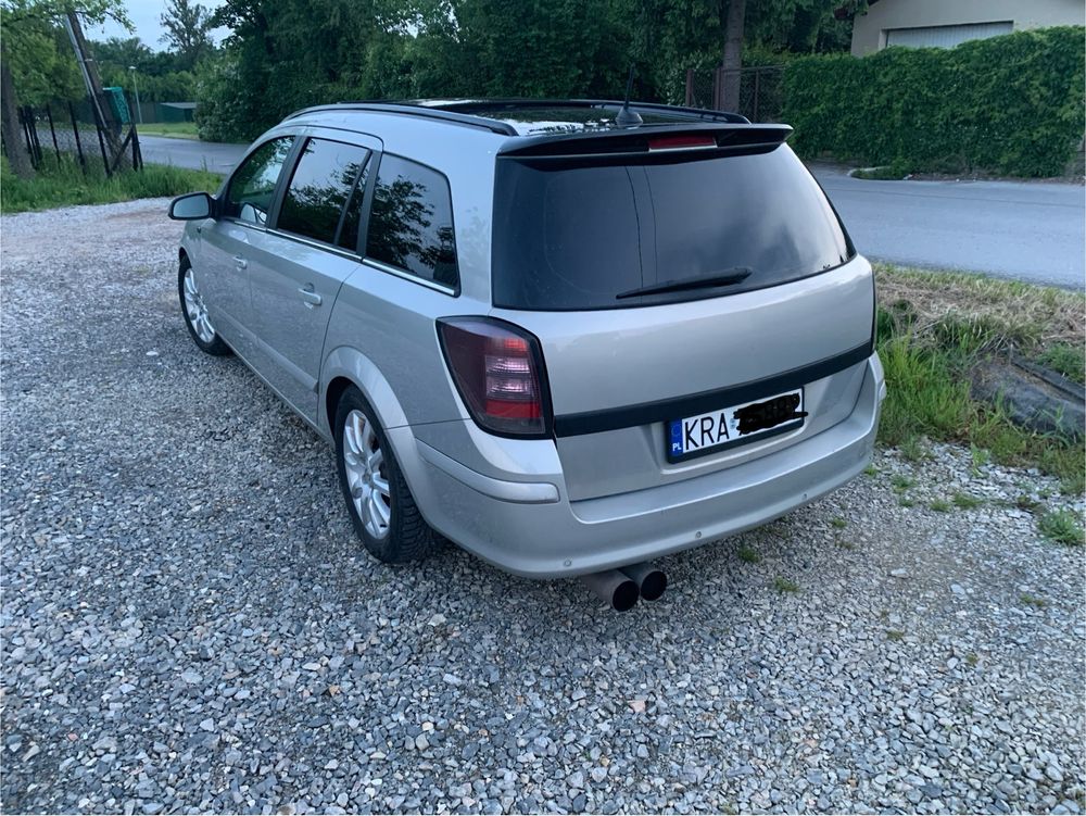 Opel Astra H kombi 1.8 Automat