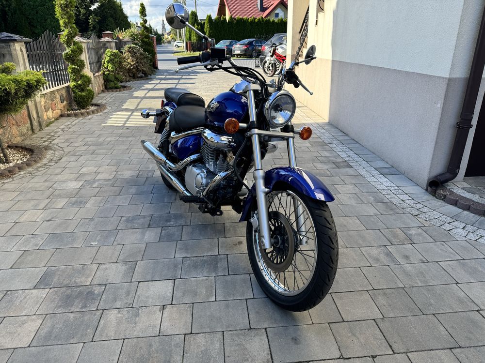 Suzuki VL 125 intruder 2000r