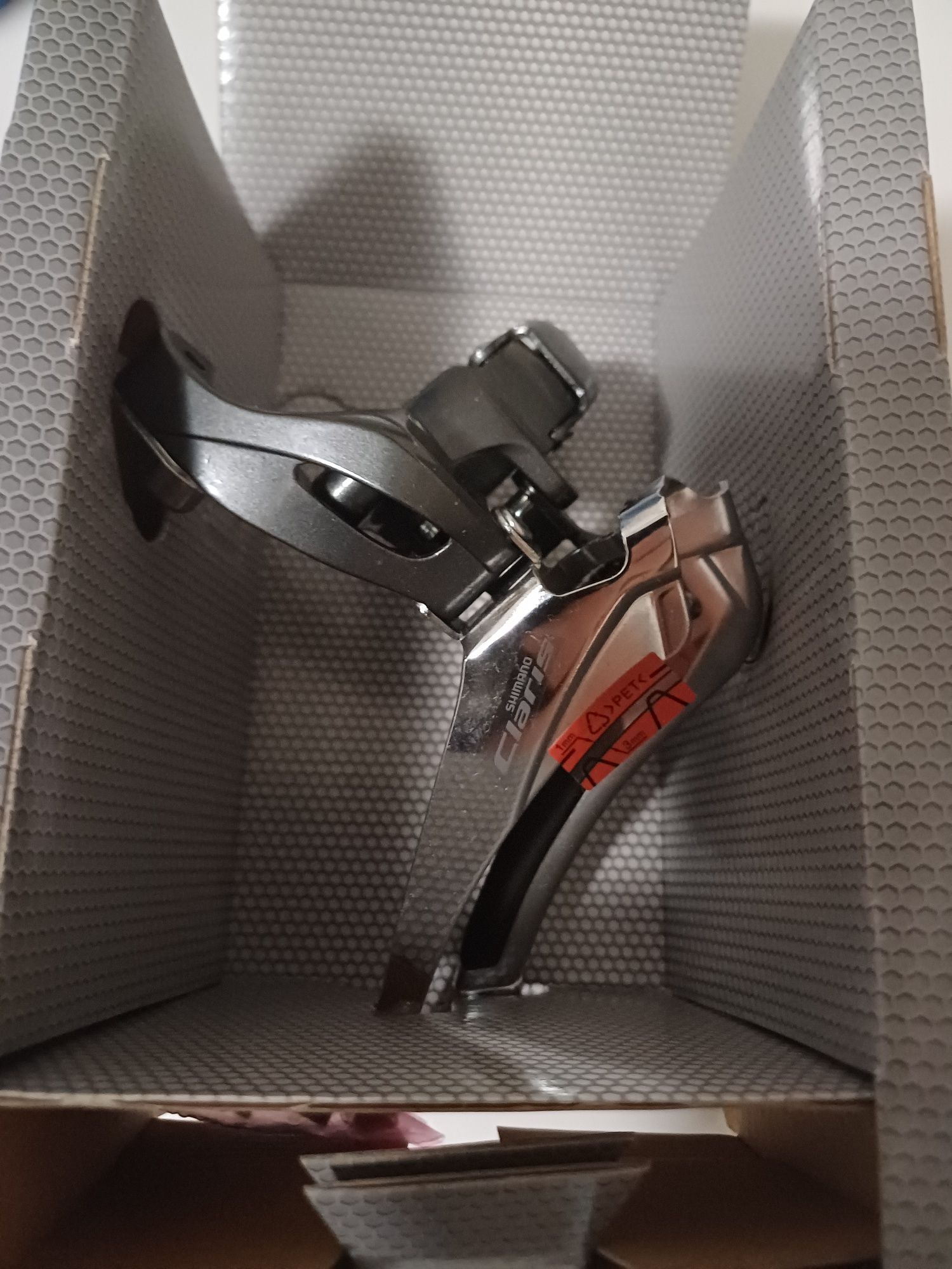Przerzutka przednia Claris FD-R2000 B obejma
