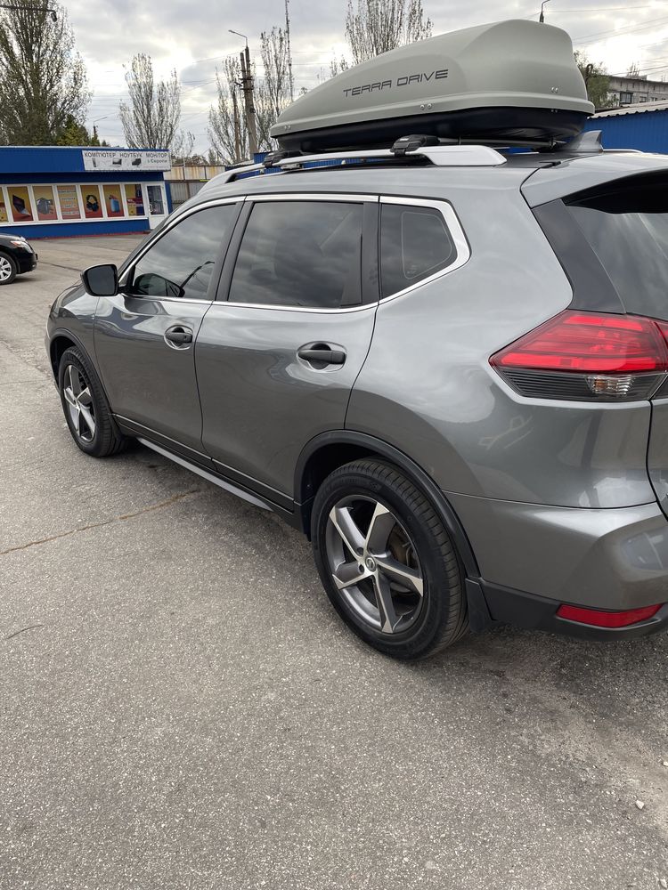 Продам Nissan rogue