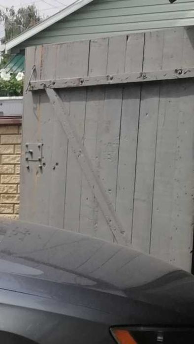 Гаражні двері 1,90 на 2,10