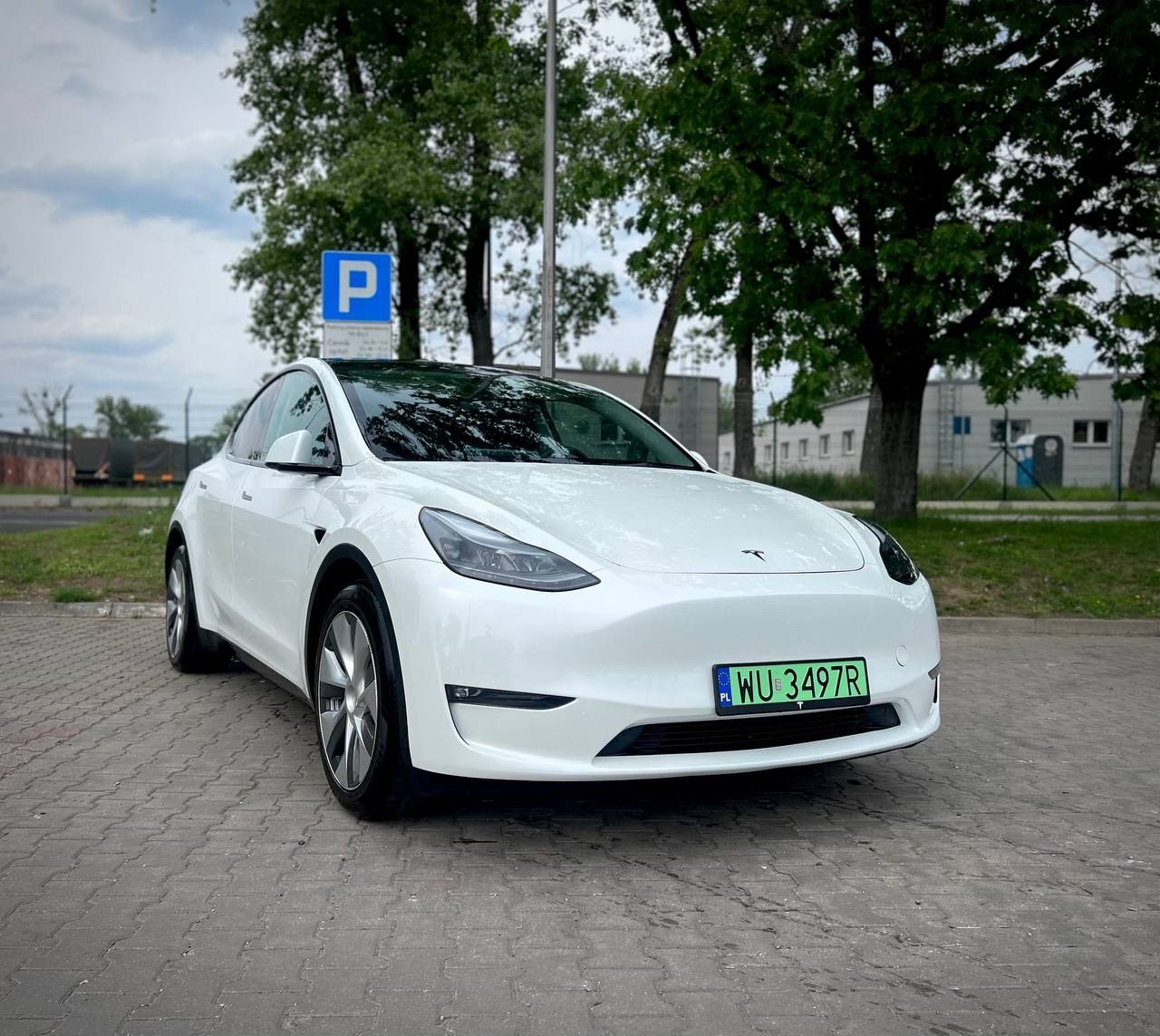 Tesla Y Tesla Model Y Long Range Dual Motor