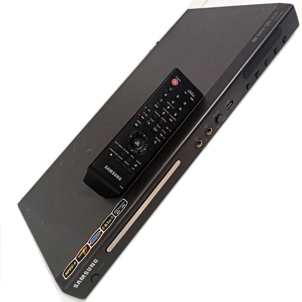 DVD плеер+karaoke Samsung DVD-P480KD в отличном состоянии.