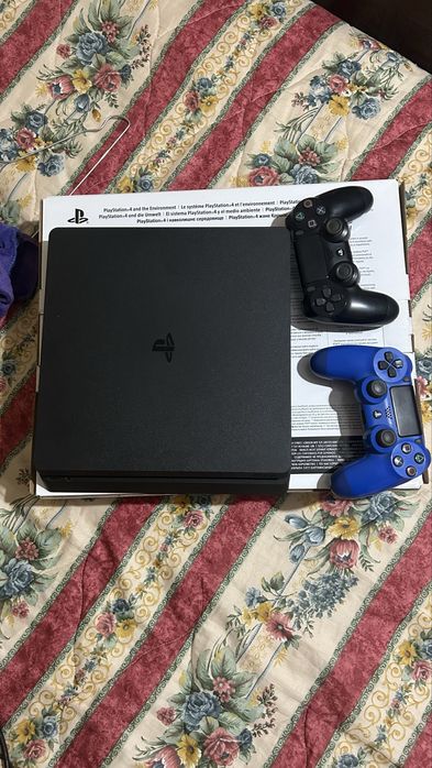 Play Station 4 1TB