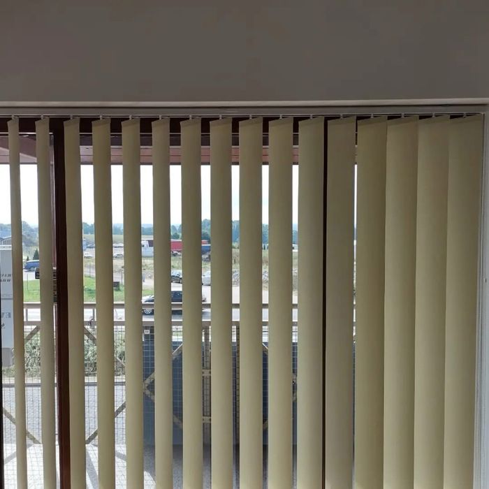 Żaluzje pionowe, verticale, wertikale.