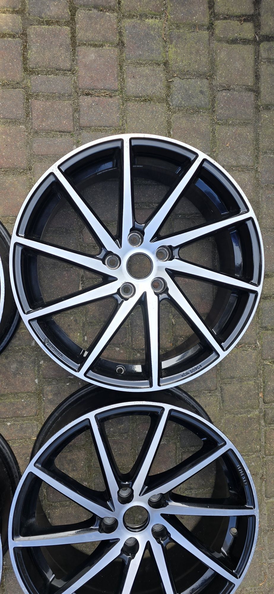 Komplet felg felgi z renault megane IV 19" 5x114.3 brok b37
