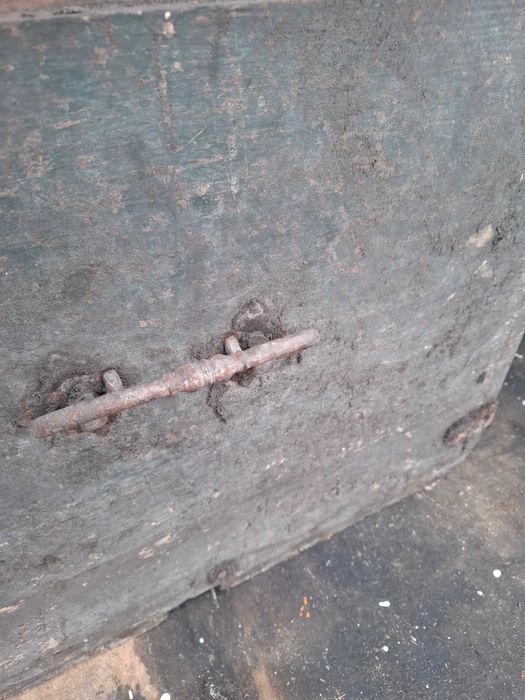 Skrzynia drewniana duża stara