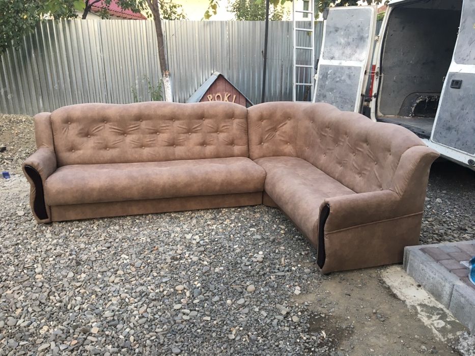 Реставрація ремонт перетяжка обтяжка меблів