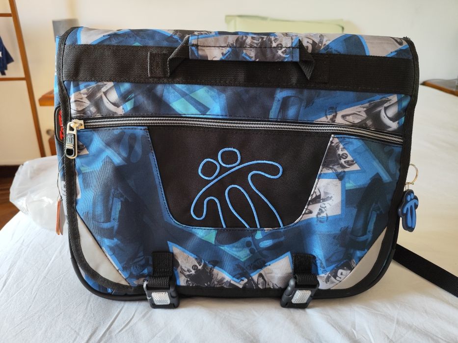 Mochila escolar Totto (nova)
