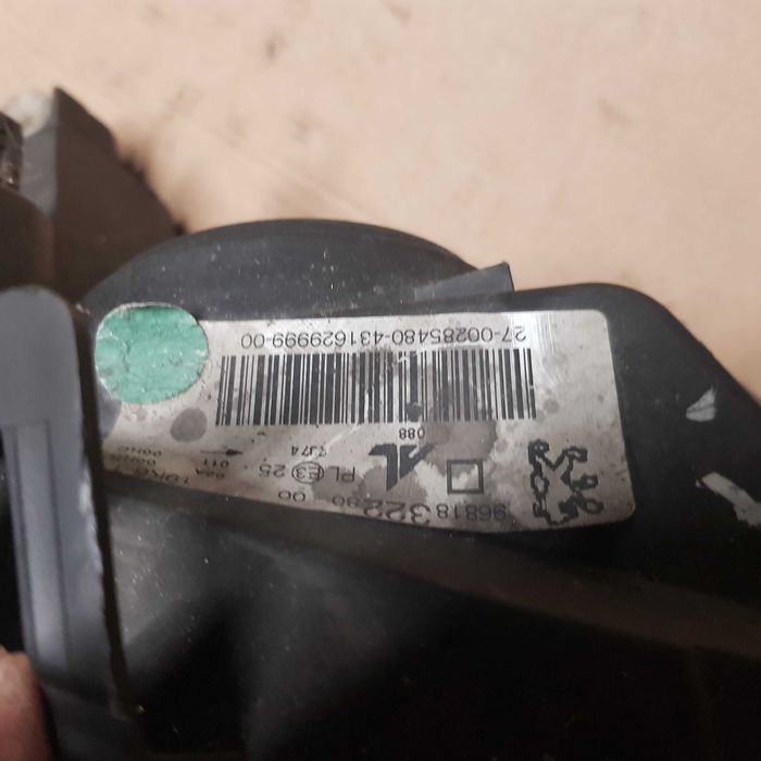 lampa przód Peugeot 307 lift