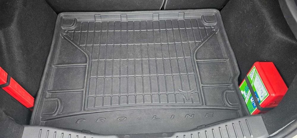 Mata do Bagażnika Ford Focus Mk3 Hatchback