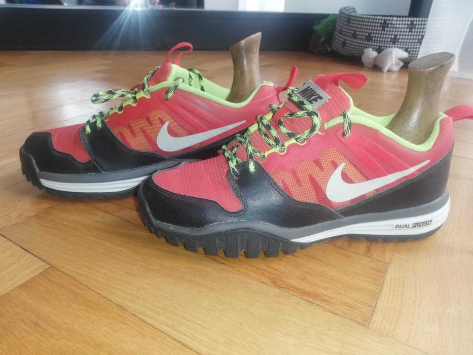 Buty Nike Dual Fusion Hills