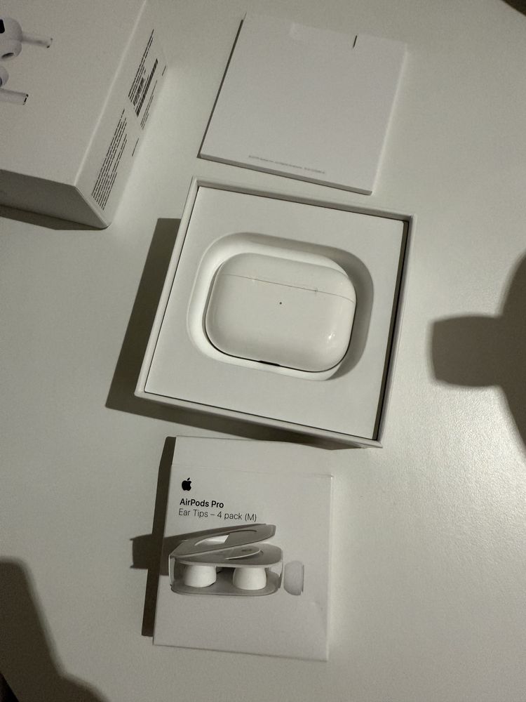 AirPods Pro z nowymi gumkami
