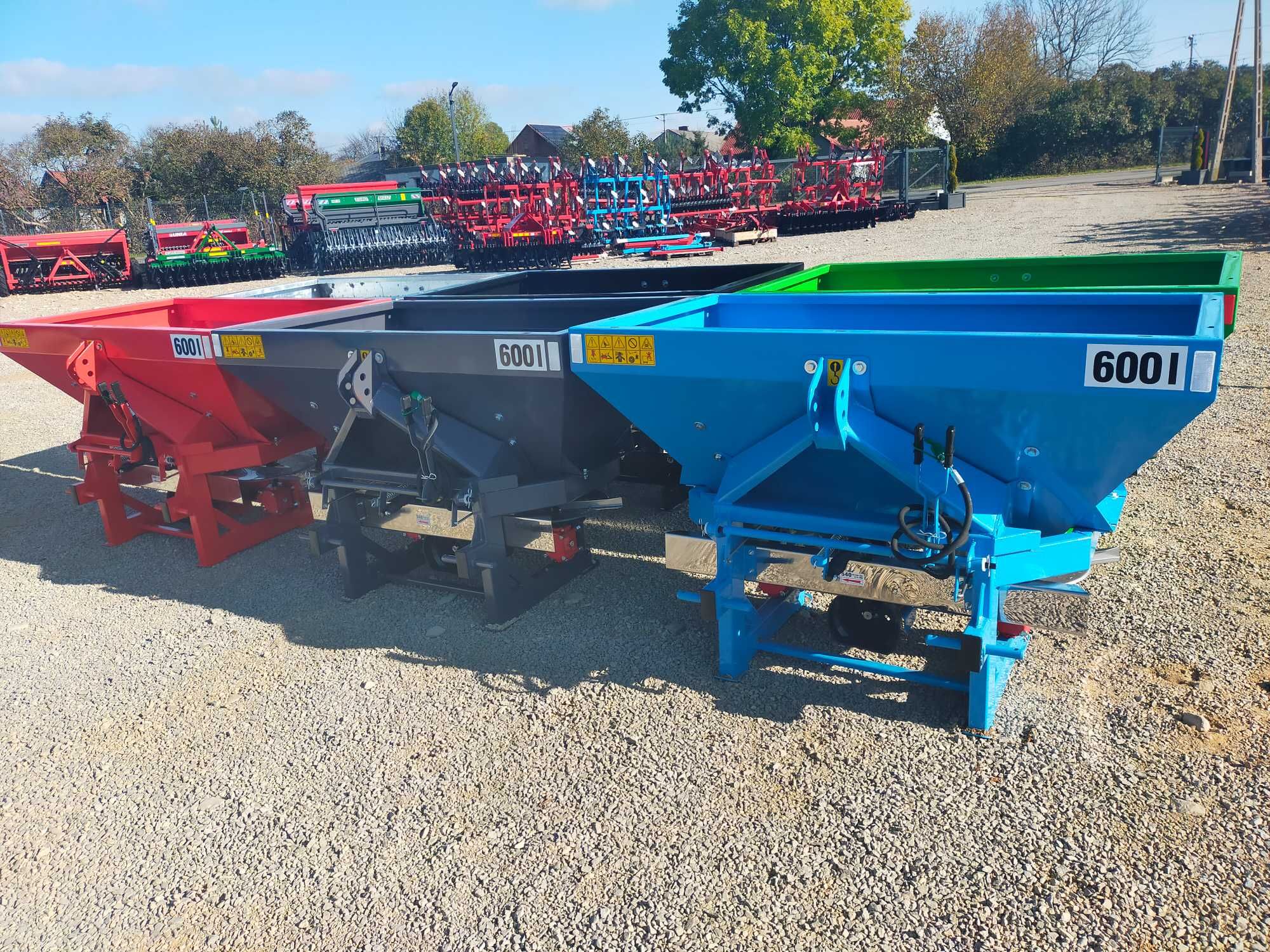 DWUTALERZOWY rozsiewacz nawozu Strumyk plandeka/kratka 400l -1600l