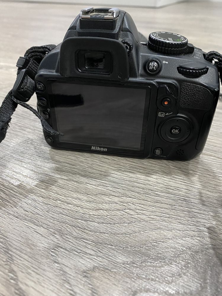 Фотокамера Nikon D3100