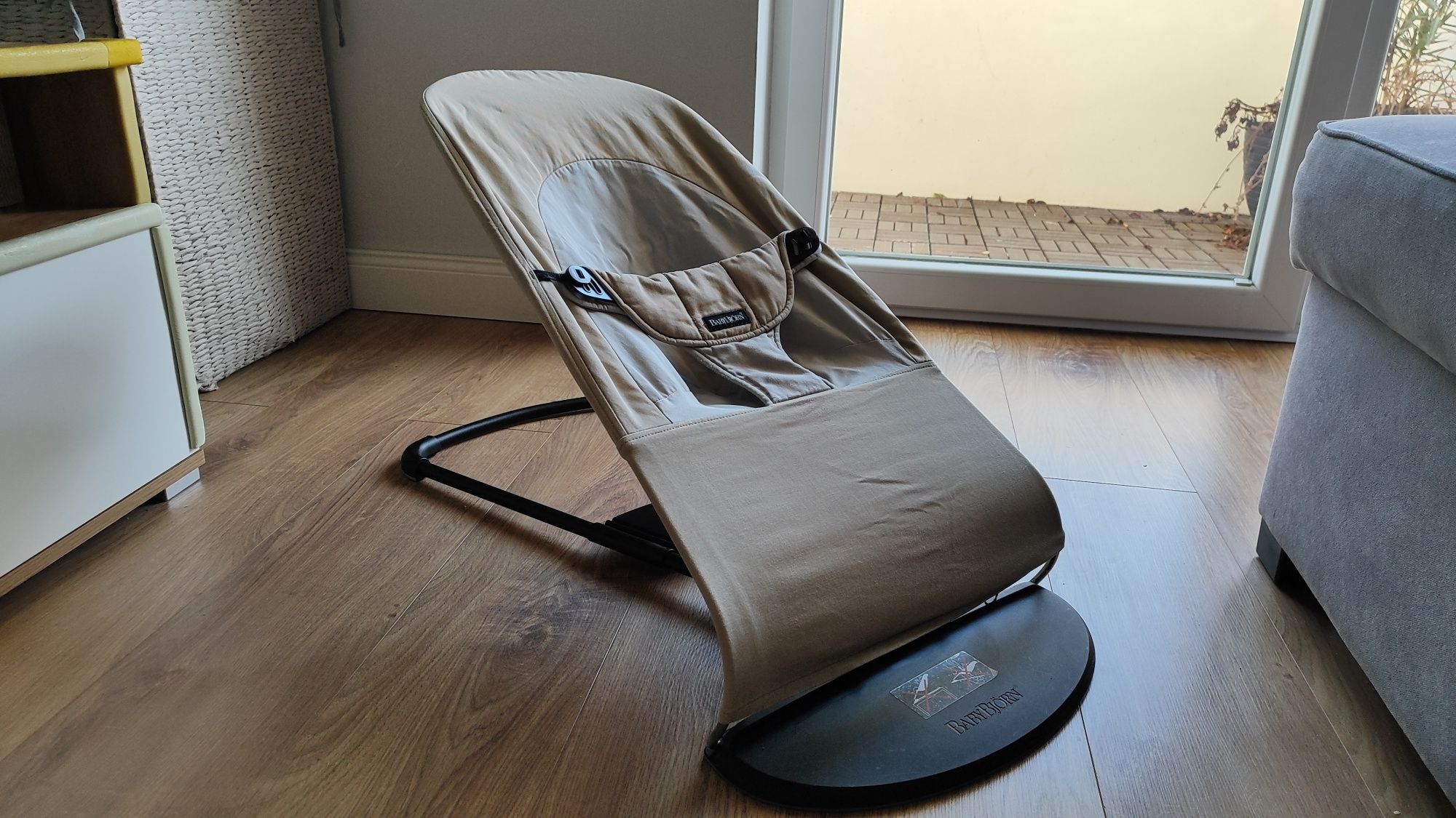Leżaczek Bujaczek baby bjorn