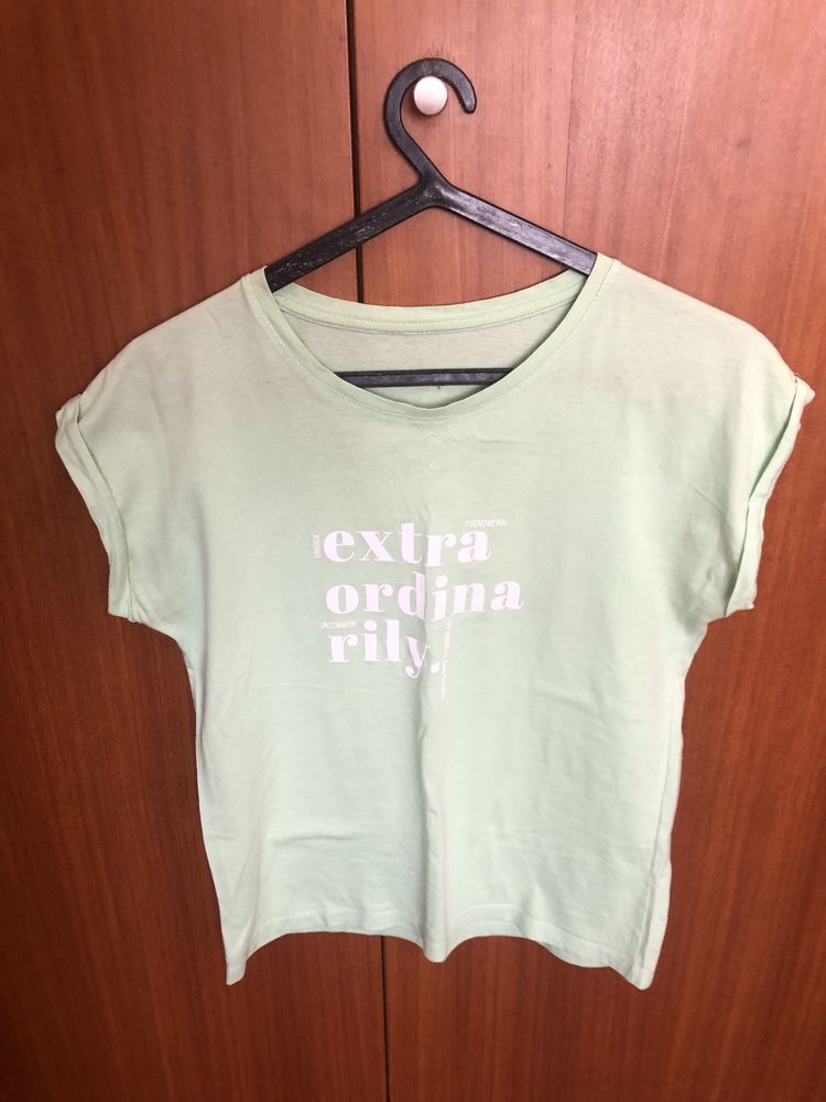 Camisola de manga curta verde