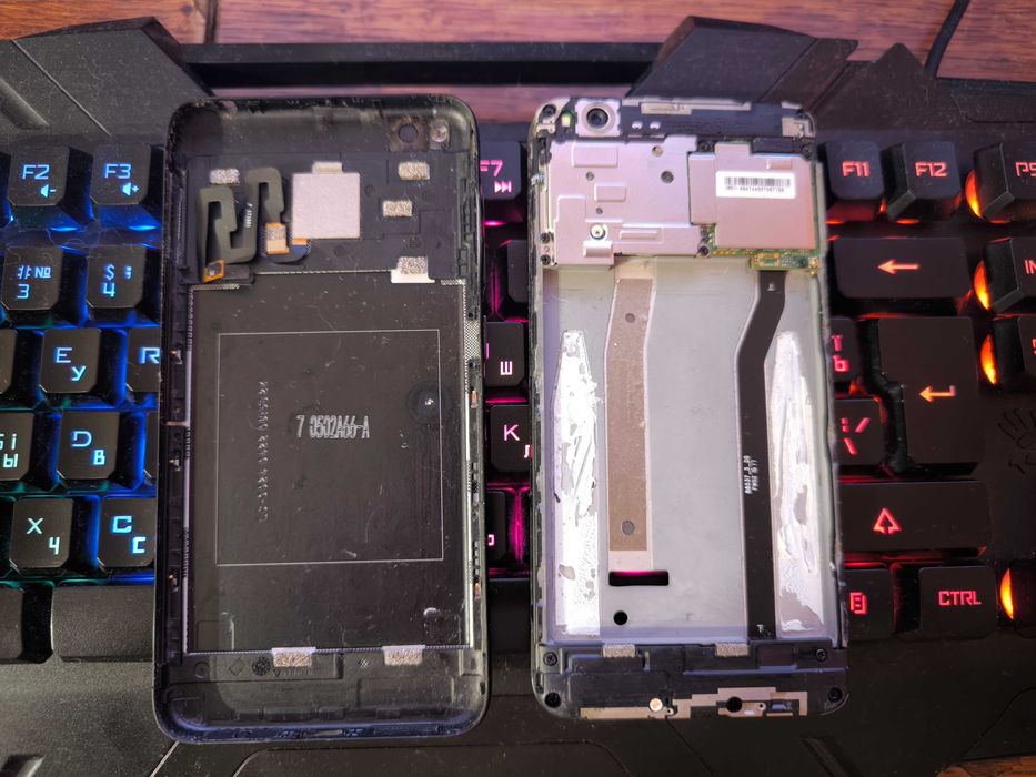 Xiaomi Redmi 4X без дисплея и аккумулятора