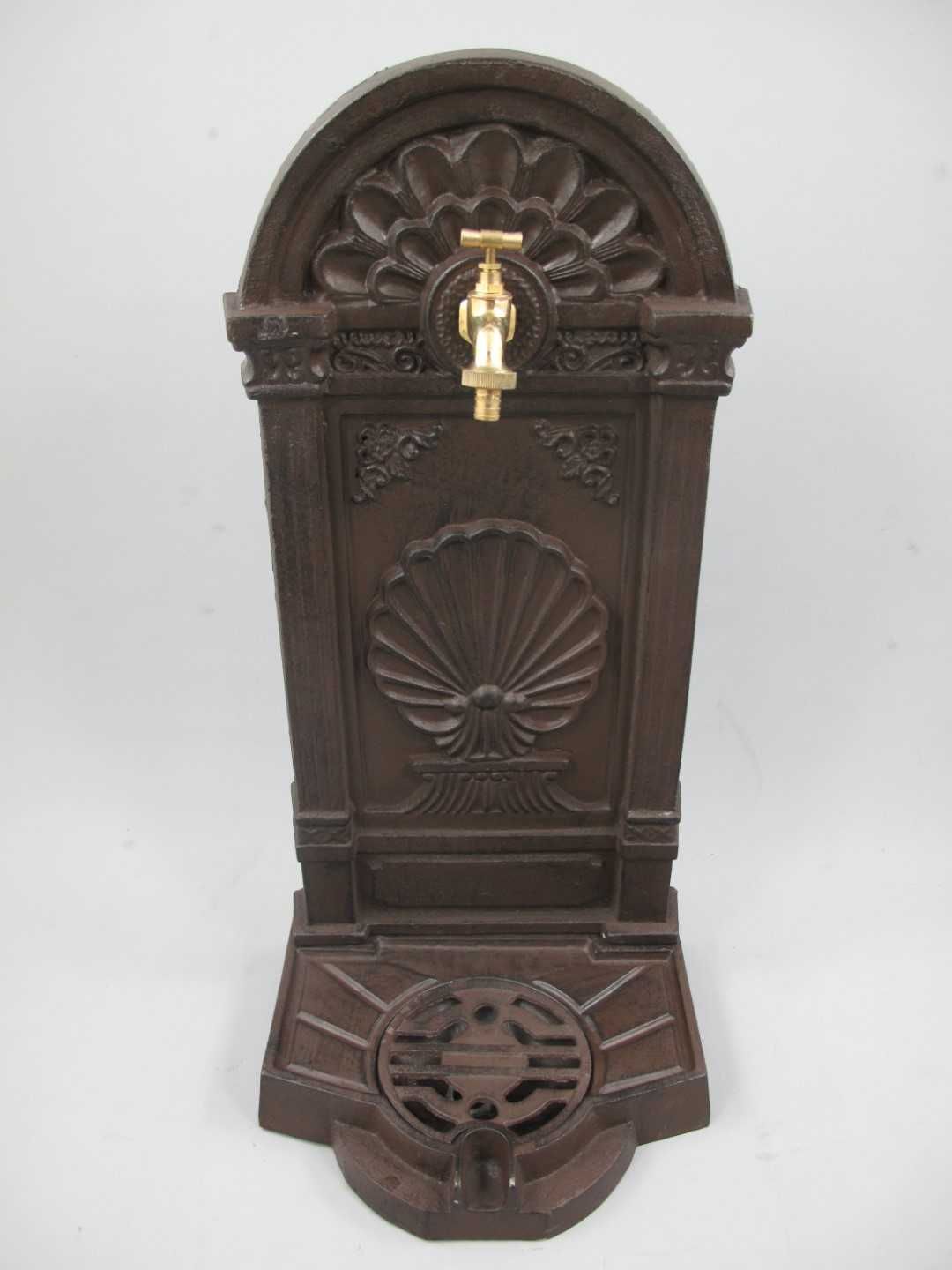 Wylewka Żeliwna Kran - Do Ogrodu Odpływ - 15kg 69cm