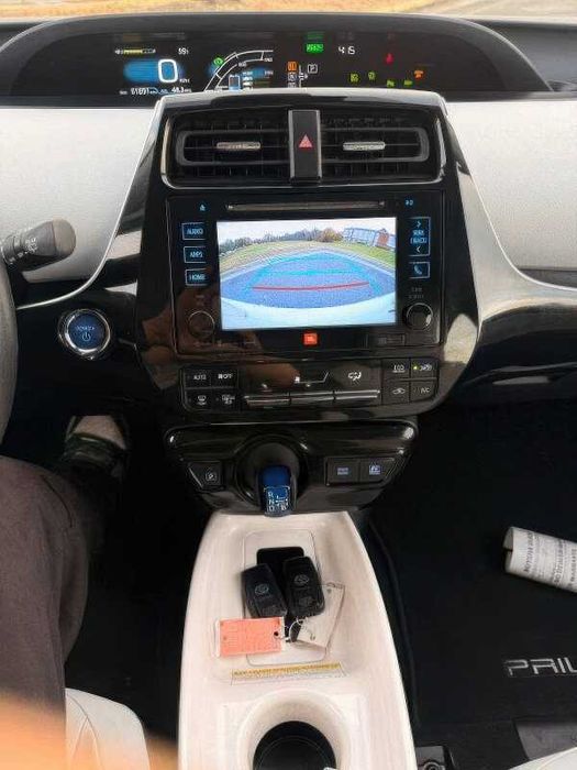 2017 Toyota Prius Four Touring