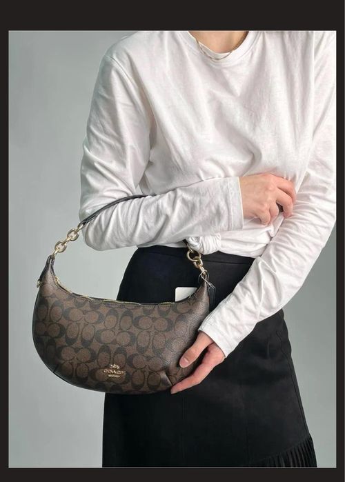 Жіноча сумка COACH Payton Hobo In Signature Canvas (коричнева