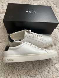 Sneakersy damskie trampki białe skórzane DKNY 38,5
